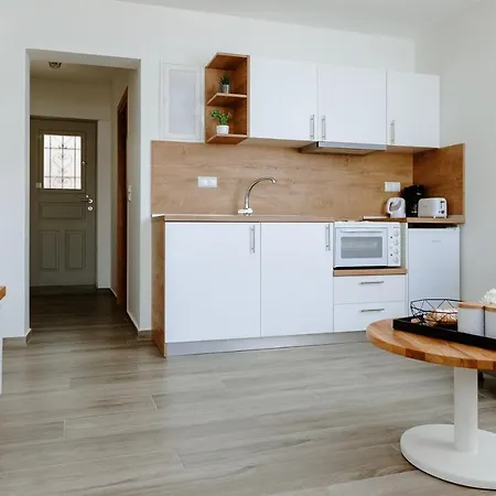 Ilios House Apartment *