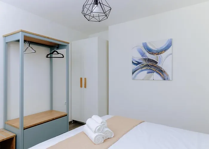 Ilios House
